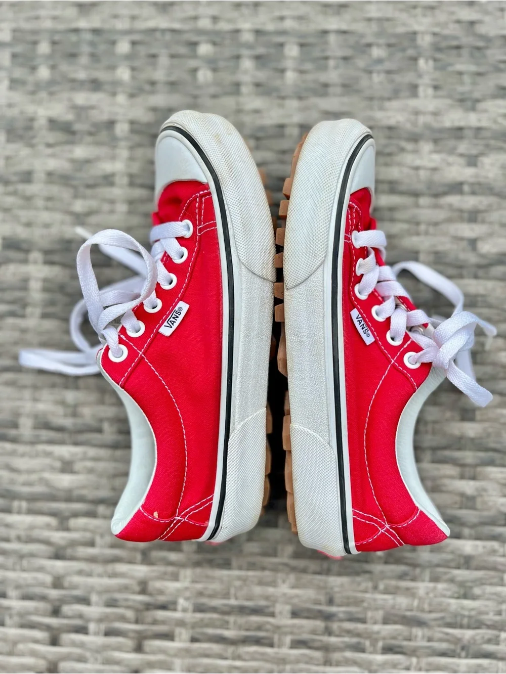 Vans Red Canvas Low-Top Sneakers with White Laces Skater Streetwear Style